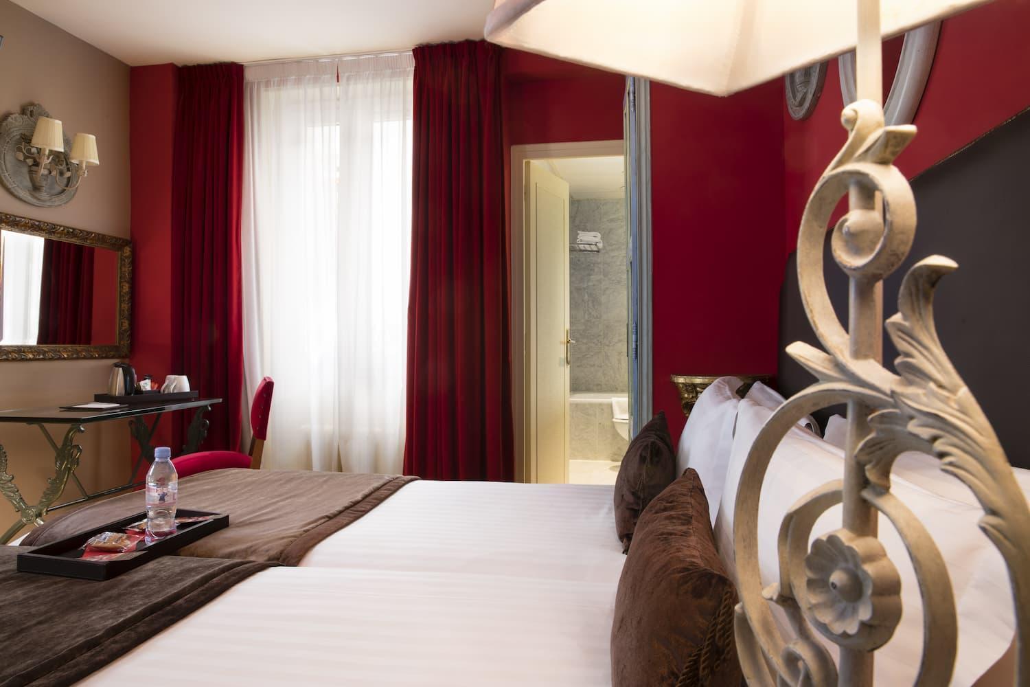 Hotel Des Deux Continents